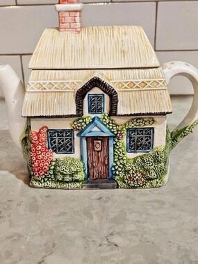 Cottage Core vintage English Cottage Ceramic Teapot